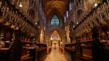 engeland_chester_chester-kathedraal_interieur_shutterstock_34228204