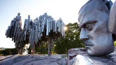 finland_uusimaa_helsinki_sibelius-monument_standbeeld_hoofd_pijpen_GettyImages-104529866