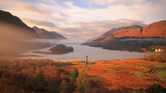 Glenfinnan in de herfst, Schotland