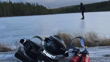 Midden-Zweden-Yttermalung-winterbeeld-schaatsen-h