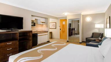 hotel_canada_victoria_quality-inn-downton-inner-harbour_kamer
