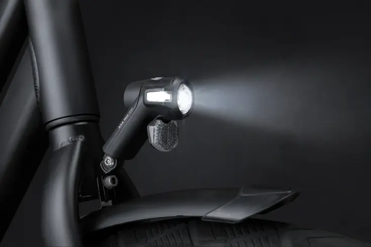 Koplamp Axa nox sport 12 lux auto off