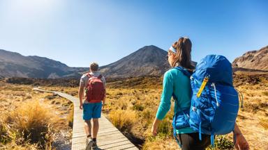 nieuw-zeeland_tongariro-nationaal-park_algemeen_groepsreis-nieuw-zeeland_tongariro-alpine-crossing_vulkaan_stel_shutterstock