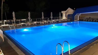 Cyprus_Limassol_Poseidonia_Beach_Hotel_Buitenzwembad_Avond