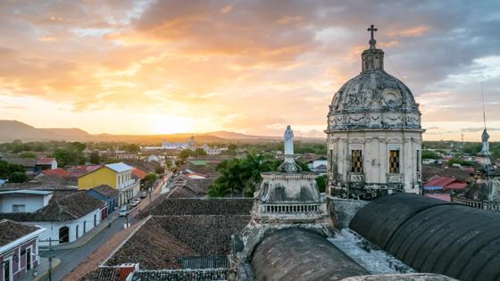 nicaragua_granada_kerk_stadsbeeld_uitzicht_3_b