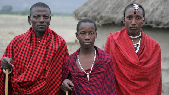 tanzania_algemeen_masai_mannen_w.JPG