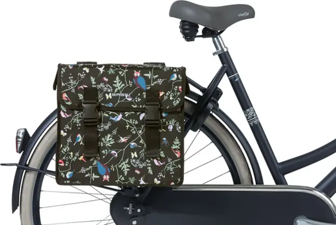 Basil fietstas dubbel Wanderlust zwart 35L