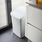 Delta - Prullenbak met swingdeksel - 50L