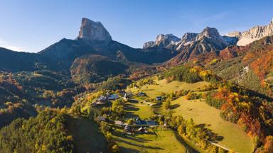 Frankrijk-Auvergne-Rhone-Alpes-Tourisme-Isere-Vercors-Mont-Aiguille©P.Jayet