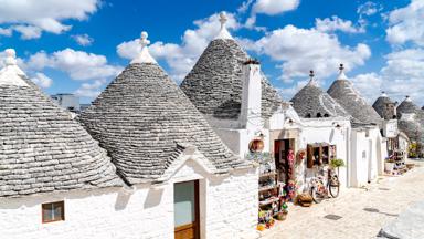 Puglia-Trullo-GettyImages-1310218176