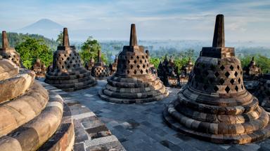 indonesie_java_borobodur-tempel_stoepas_landschap_b.jpg