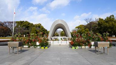 japan_honshu_hiroshima_vredespark_peace-memorial-park_4_b