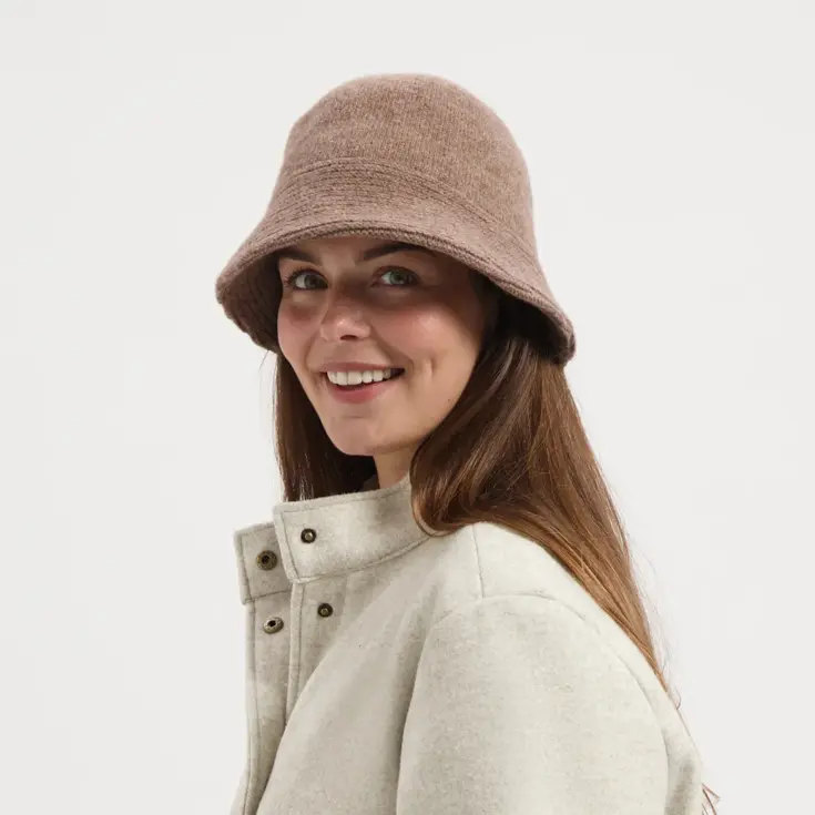 Mary Dames - Bucket Hat - Wolmix