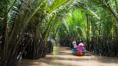 With dense river system, traffic in the Mekong Delta, Vietnam is mainly by boats. Traveling on the river will be a great experience.