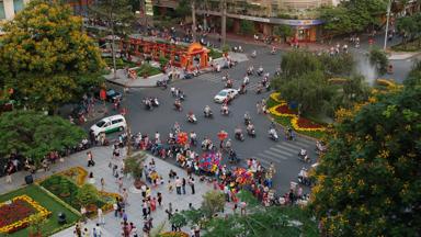 vietnam_ho-chi-minh-city_saigon_nguyen-hue_straatbeeld_plein_w.jpg