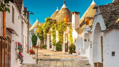 Italië_Puglia_Sfeerbeeld_Alberobello_a (2).jpg