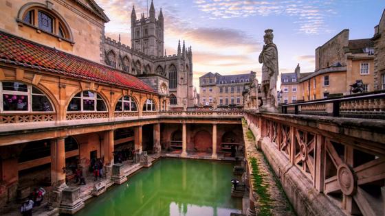 engeland_bath_somerset_the-roman-baths_getty