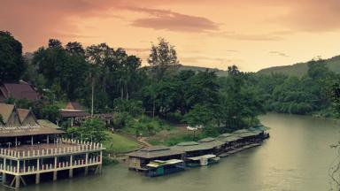 thailand_kanchanaburi_river-kwai_rivier_3_w.jpg