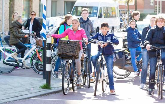 Fietspaden te smal en te vol