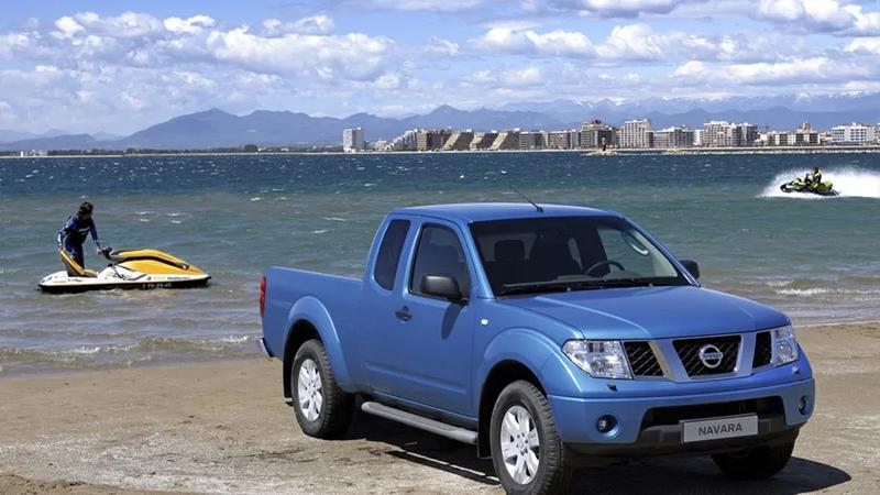 Nissan Navara I