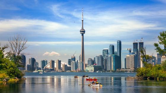 canada_ontario_toronto_skyline_bootjes_getty