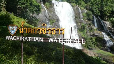 thailand_chiang-mai_doi-inthanon-national-park-wachirathan-waterval_w
