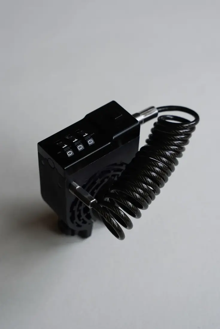 Kabelslot helmslot - zwart - met code