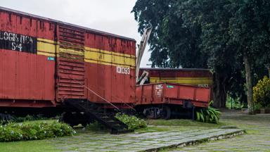 cuba_santa-clara_tren-blindado_treinmonument_shutterstock_1118928770