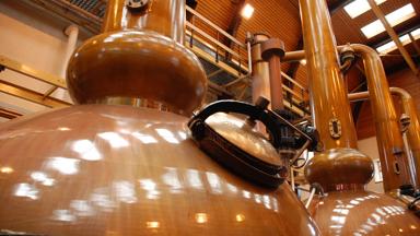 verenigd-koninkrijk_algemeen_whisky-distilleerderij_shutterstock_16419583_