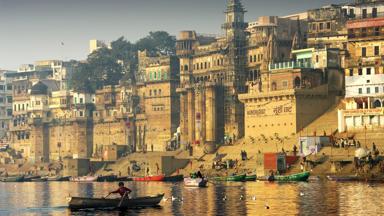 india_uttar-pradesh_varanasi_ganges_boot_16_b