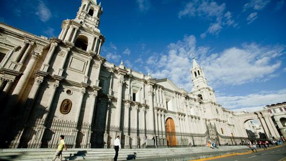 peru_arequipa_kathedraal_a(1).jpg