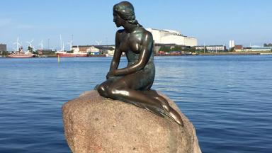 denemarken_kopenhagen_kleine-zeemeermin_haven_standbeeld_pixabay