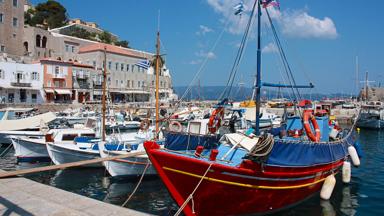 griekenland_saronische eilanden_hydra_haven_vissersboot detail_shutterstock
