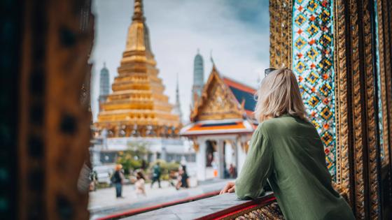 Thailand, Bangkok, Wat Phra Kaew, reiziger - GettyImages-1449522453