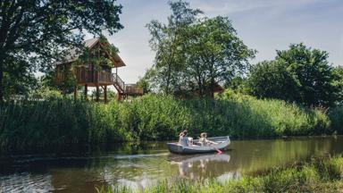 hotel_nederland_overijssel_zuna_vakantiepark-molke_hut-op-palen_h