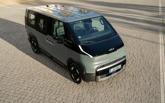 Dubbeltest: Kia PV5 Passenger vs. Volkswagen ID. Buzz LWB