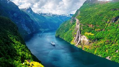 noorwegen-more-og-romsdal_geirangerfjord_shutterstock