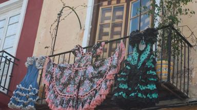 spanje_andalusie_malaga_jurken_flamenco_balkon