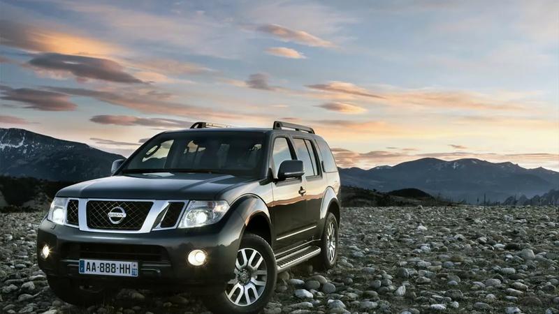 Nissan Pathfinder II 1e facelift