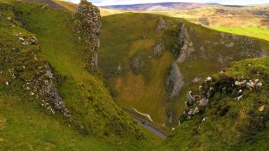 engeland_derbyshire_peak-district_route_auto_onderweg_heuvels_pixabay