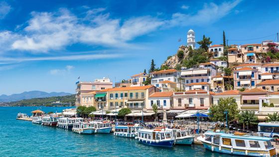 griekenland_poros_haven_bootjes_stadje_zee_shutterstock.jpg