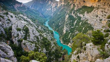 Frankrijk_alpen_Gorges-du-Verdon_kloof_rivier_uitzicht_shutterstock