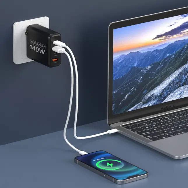 CHARGE+ 140W Oplader - USB en USB-C