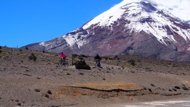 ecuador_andes_chimborazo_vulkaan_mountainbike_toerist_3_f_jpg