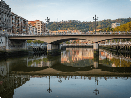 Arenal-brug in Bilbao