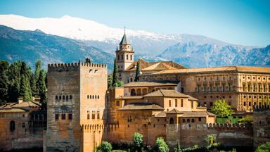 spanje_andalusie_granada_alhambra_bergen_sierra-nevada_shutterstock_197706776