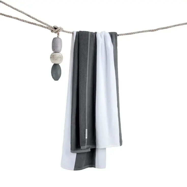 Sturdy Lines - Strandhanddoek
