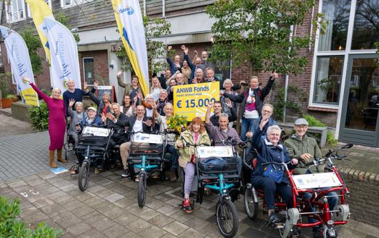 In Gelderland wint zorgboerderij de Grote Wiede €15000 van het ANWB Fonds