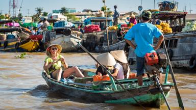 vietnam_mekong-delta_drijvende-markt_boot_vrouw_f