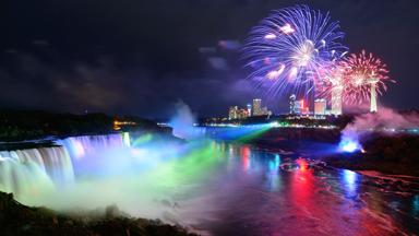 verenigde-staten_niagara_waterval_vuurwerk_shutterstock